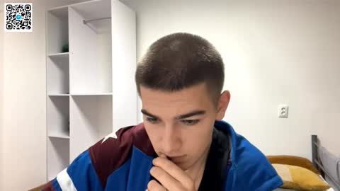 Snapshot of barepulse chatting on November 24, 7:57 pm Eric online show from November 24, 7:57 pm