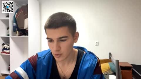 Snapshot of barepulse chatting on December 3, 7:34 pm Eric online show from December 3, 7:34 pm