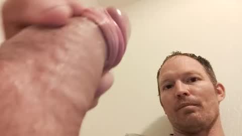 Snapshot of barniemay1 chatting on October 6, 2:31 am barniemay1 online show from October 6, 2:31 am