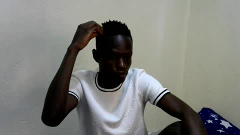 bashlouis1 online show from June 18, 5:41 am