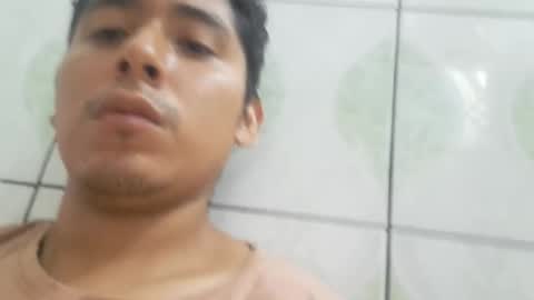 Snapshot of basic2001 chatting on February 9, 1:20 am Marcos online show from February 9, 1:20 am