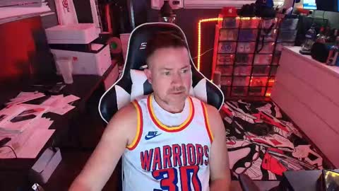 Snapshot of basketballjerseygang chatting on March 1, 4:58 am Jordan online show from March 1, 4:58 am