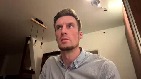 Snapshot of basst23 chatting on February 15, 8:33 pm basst23 online show from February 15, 8:33 pm