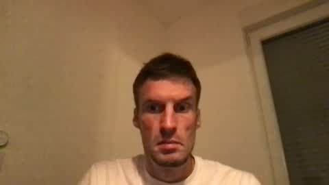 Snapshot of basst23 chatting on October 17, 11:18 pm basst23 online show from October 17, 11:18 pm