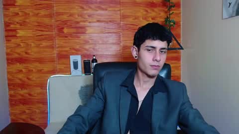 Snapshot of bastiaan_28 chatting on January 18, 7:07 am Bastian online show from January 18, 7:07 am