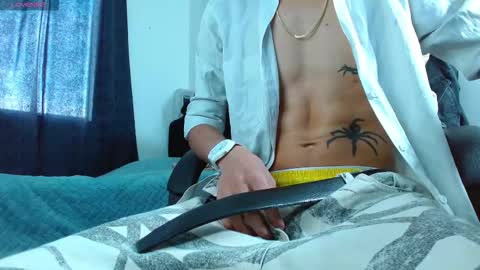 Snapshot of bastiaan_28 chatting on December 20, 8:16 pm Bastian online show from December 20, 8:16 pm