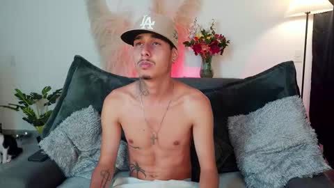 Bastian online show from February 24, 4:32 am