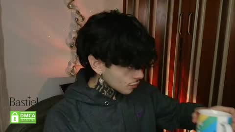 Snapshot of bastiel_ chatting on September 9, 12:54 am Bastiel online show from September 9, 12:54 am