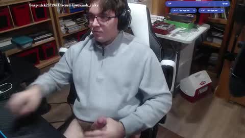 Snapshot of baterricky chatting on January 17, 7:50 pm Ricky online show from January 17, 7:50 pm