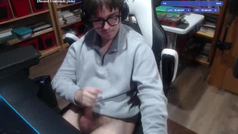 Snapshot of baterricky chatting on March 2, 9:32 pm Ricky online show from March 2, 9:32 pm