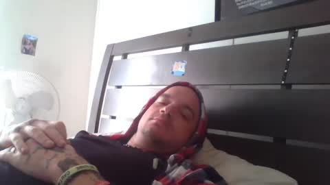 Snapshot of battlewolfxx chatting on December 12, 5:26 pm battlewolfxx online show from December 12, 5:26 pm