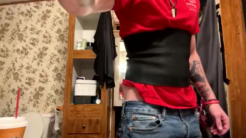 Snapshot of battlewolfxx chatting on January 6, 12:02 pm battlewolfxx online show from January 6, 12:02 pm