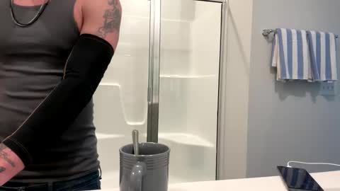 Snapshot of battlewolfxx chatting on February 1, 8:16 pm battlewolfxx online show from February 1, 8:16 pm