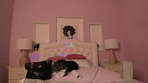 battymoll online show from December 21, 3:41 pm