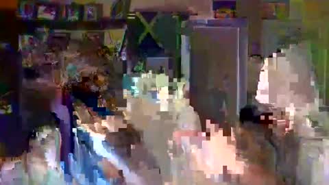 Snapshot of bb_colin chatting on February 3, 5:40 am bb_colin online show from February 3, 5:40 am