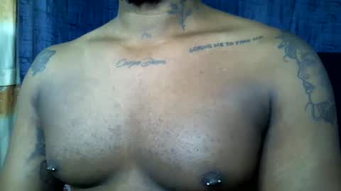 Snapshot of bbc_muscular chatting on February 9, 1:25 pm camilo online show from February 9, 1:25 pm