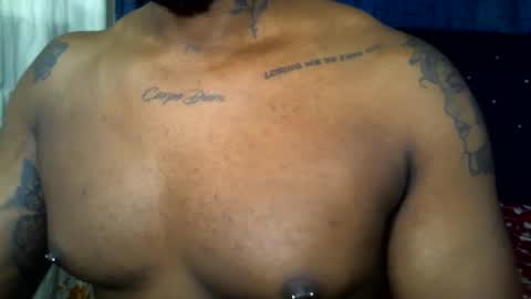 Snapshot of bbc_muscular chatting on February 17, 4:04 pm camilo online show from February 17, 4:04 pm