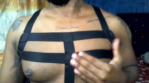 Snapshot of bbc_muscular chatting on February 24, 7:44 am camilo online show from February 24, 7:44 am