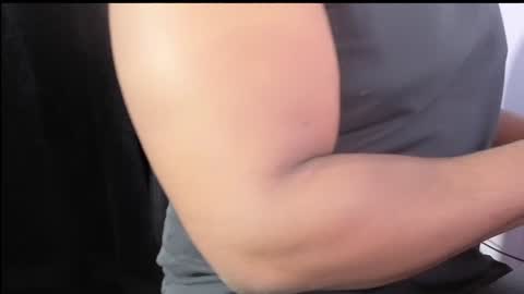 Snapshot of bbcthomas123112 chatting on January 30, 11:33 am bbcthomas123112 online show from January 30, 11:33 am