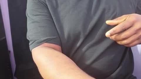 Snapshot of bbcthomas123112 chatting on February 13, 9:20 am bbcthomas123112 online show from February 13, 9:20 am