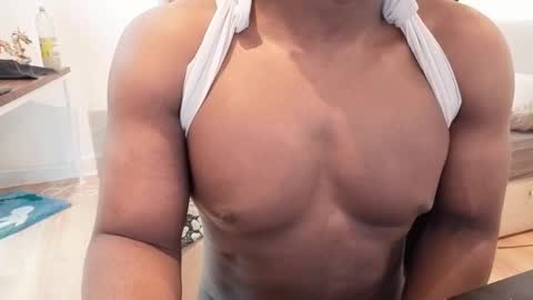 bbcthomas123112 online show from February 22, 10:03 am