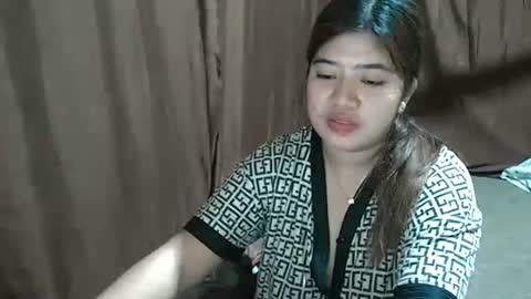 bbflower29 online show from April 15, 7:58 pm