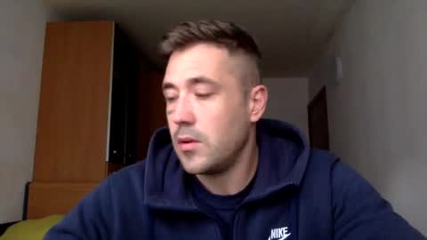 BB Namelezz online show from November 6, 7:20 am