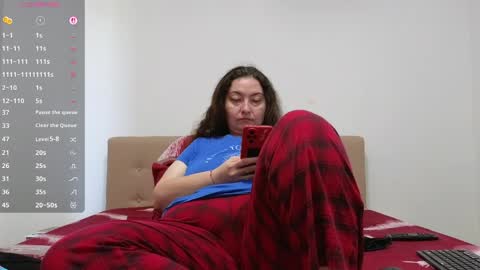 Snapshot of bbw_milf_4u chatting on May 21, 10:11 am Emma online show from May 21, 10:11 am