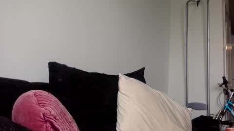 Snapshot of bby2brat chatting on January 10, 6:17 pm bby2brat online show from January 10, 6:17 pm