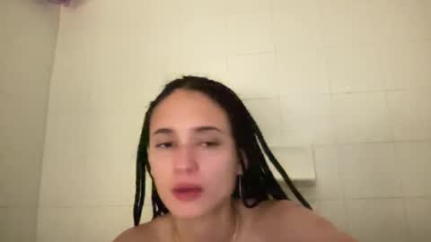 Snapshot of bbyangelyoga chatting on December 8, 12:51 am bbyangelyoga online show from December 8, 12:51 am