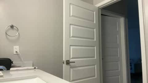 Snapshot of bbygirll2 chatting on December 22, 8:06 pm Trinity online show from December 22, 8:06 pm