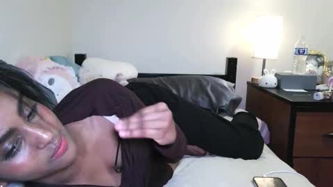 princessrumi online show from December 15, 9:57 am