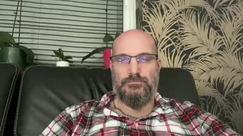 bcbg68 online show from April 12, 11:04 am