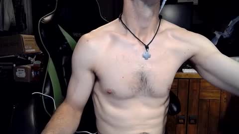 Snapshot of bchillin28 chatting on November 13, 2:10 am bchillin28 online show from November 13, 2:10 am