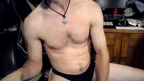 Snapshot of bchillin28 chatting on November 27, 2:46 am bchillin28 online show from November 27, 2:46 am