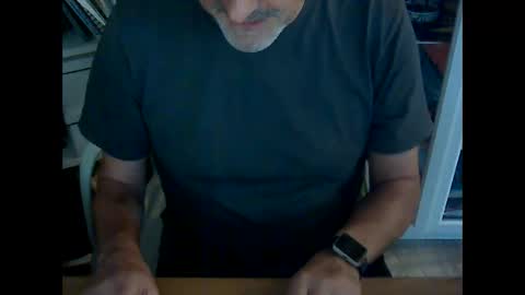 Snapshot of bcn1959 chatting on December 20, 3:41 pm bcn1959 online show from December 20, 3:41 pm