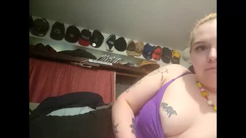 Snapshot of bdeunltd chatting on March 8, 12:22 am bdeunltd online show from March 8, 12:22 am