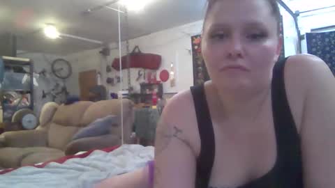 Snapshot of bdeunltd chatting on November 21, 12:21 am bdeunltd online show from November 21, 12:21 am