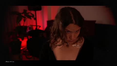 Snapshot of be_lov chatting on September 11, 9:59 pm Call me Bells Next Stream on Wednesday Feb 26 online show from September 11, 9:59 pm