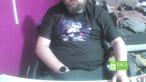 bear282667 online show from March 25, 7:47 am