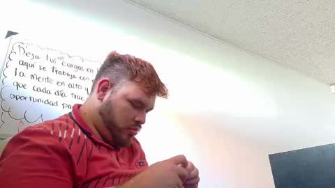 Snapshot of bear_big_ chatting on November 26, 1:56 pm bigbearr online show from November 26, 1:56 pm