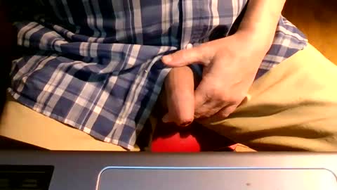 Bruno online show from December 4, 10:30 pm