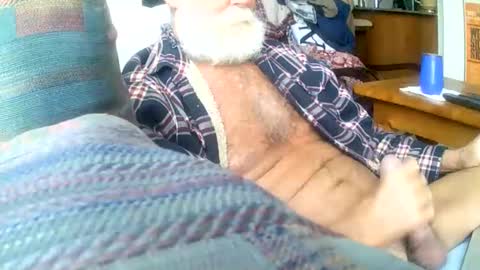 beardbushy online show from January 26, 7:09 pm
