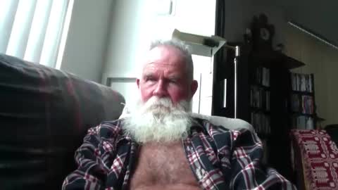beardbushy online show from November 27, 5:26 pm