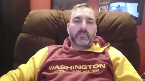 Snapshot of beardedambition chatting on January 24, 7:28 pm beardedambition online show from January 24, 7:28 pm