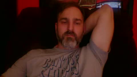 Snapshot of beardedambition chatting on September 30, 9:42 pm beardedambition online show from September 30, 9:42 pm