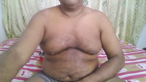 Snapshot of beargryzzly chatting on December 7, 3:04 am Grizzly online show from December 7, 3:04 am