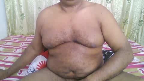 Snapshot of beargryzzly chatting on December 15, 7:42 pm Grizzly online show from December 15, 7:42 pm