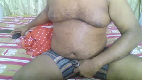 Snapshot of beargryzzly chatting on December 28, 3:26 am Grizzly online show from December 28, 3:26 am