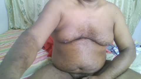 Snapshot of beargryzzly chatting on January 4, 11:43 am Grizzly online show from January 4, 11:43 am